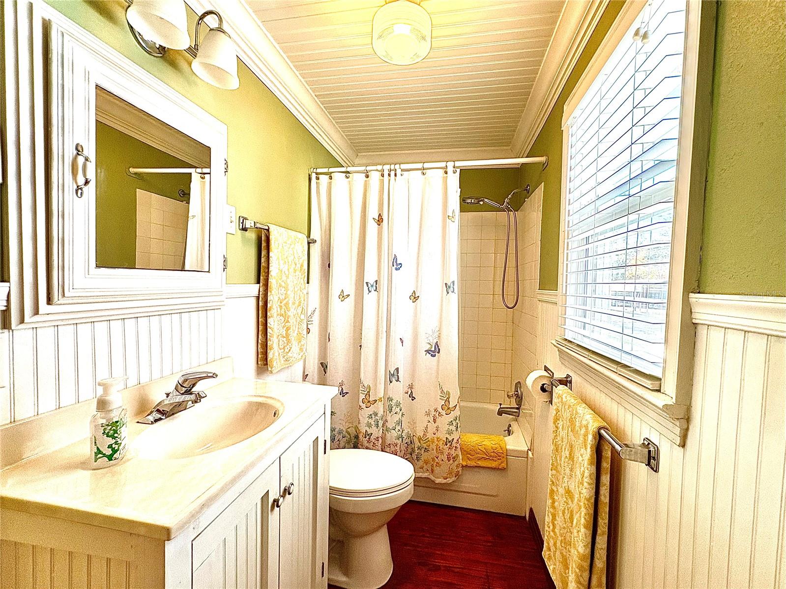 OAKWOOD PARK - Residential