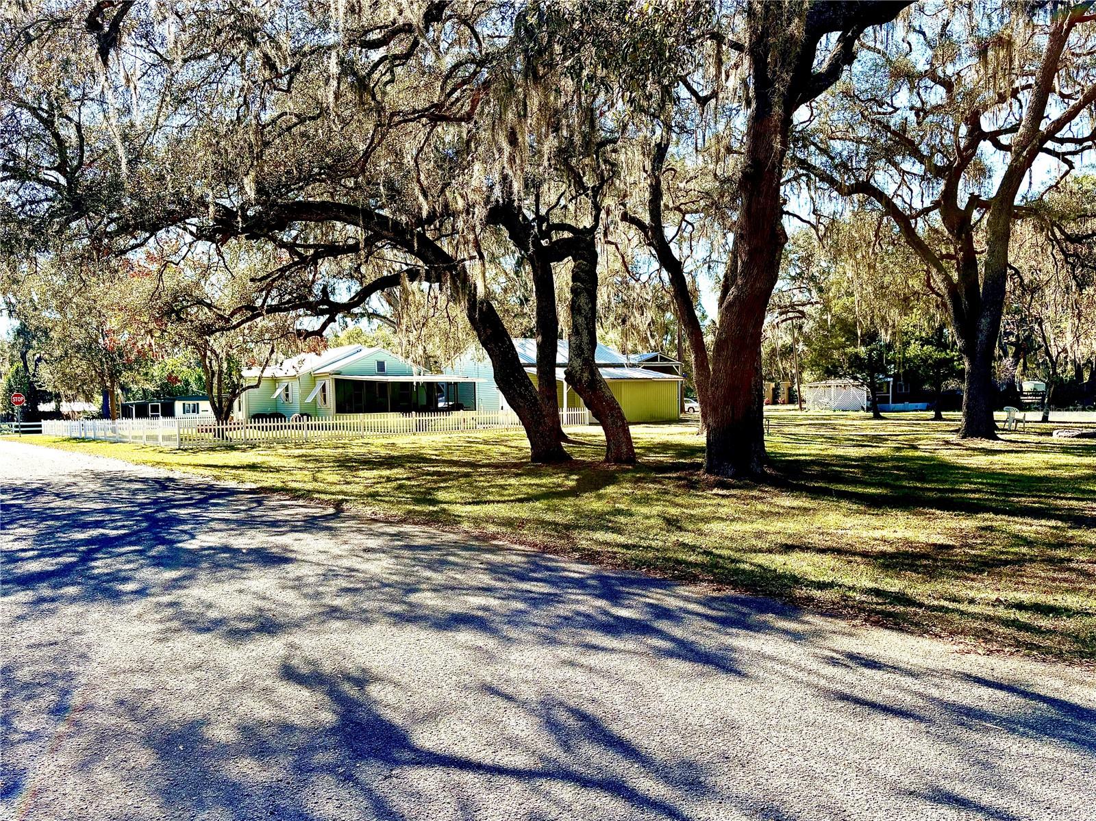 OAKWOOD PARK - Residential