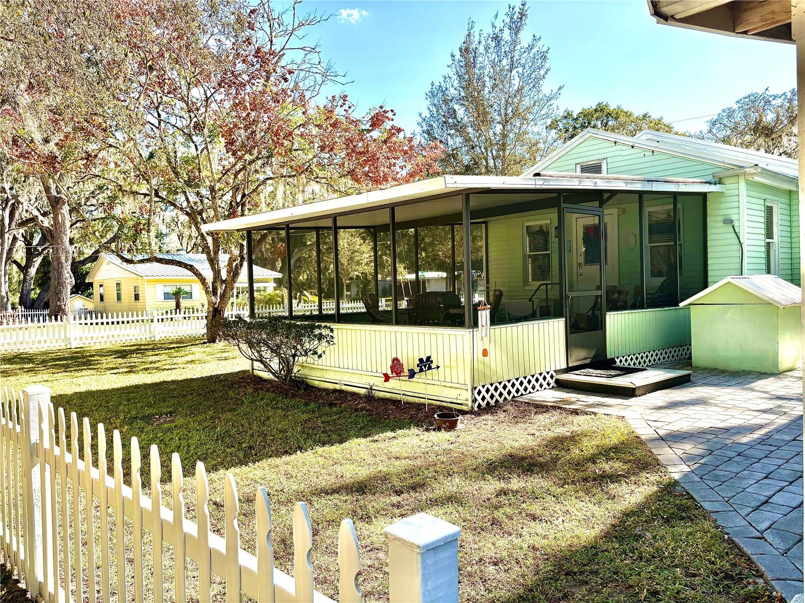 OAKWOOD PARK - Residential