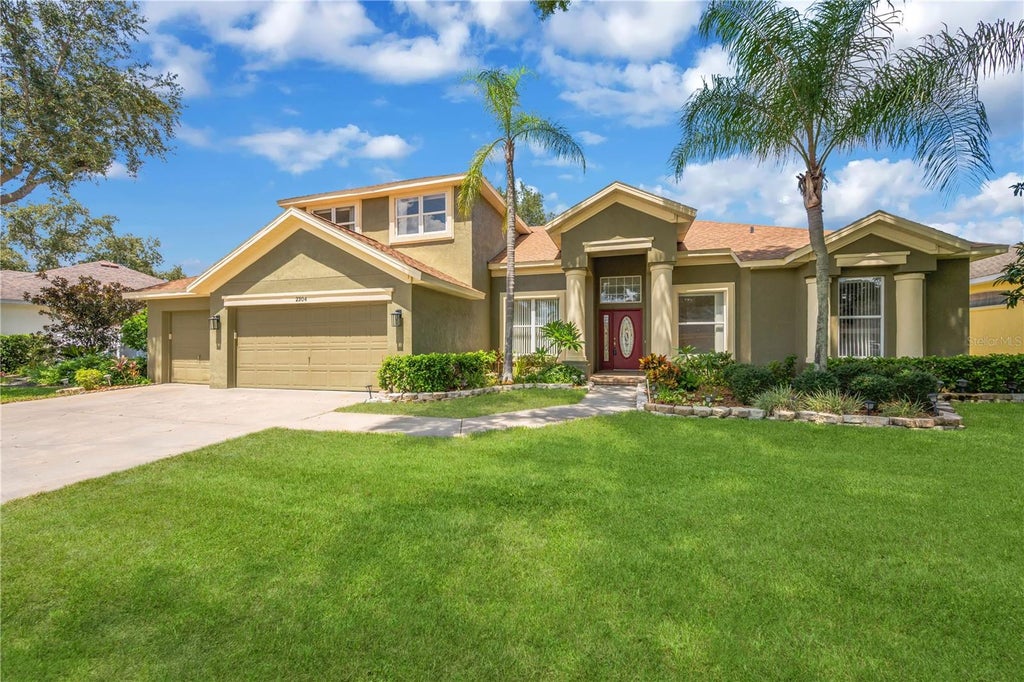 Photo of 2304 Delamere Court, Valrico, FL 33596 (MLS # TB8544740)