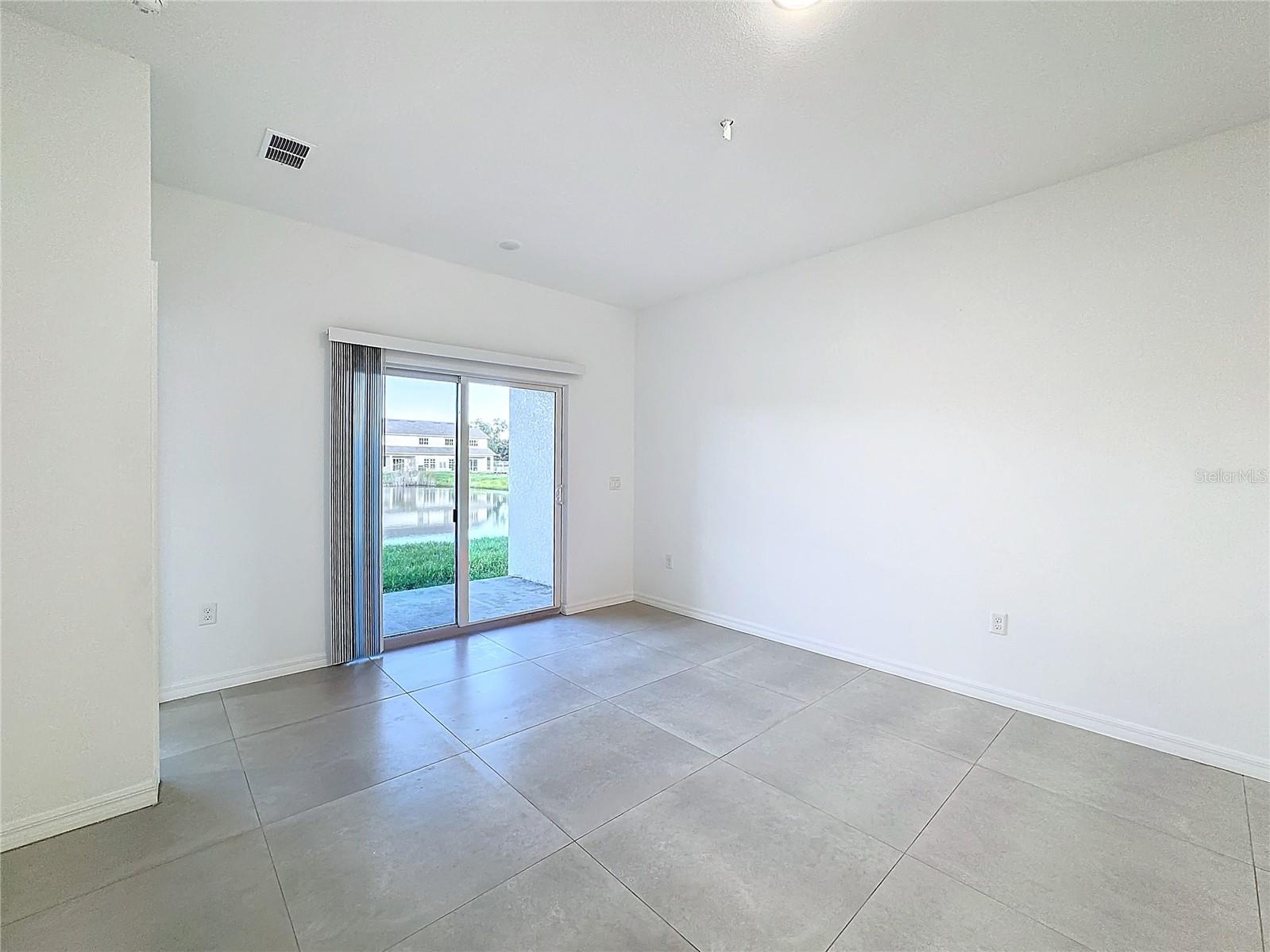 BARTON COURT - Residential Lease