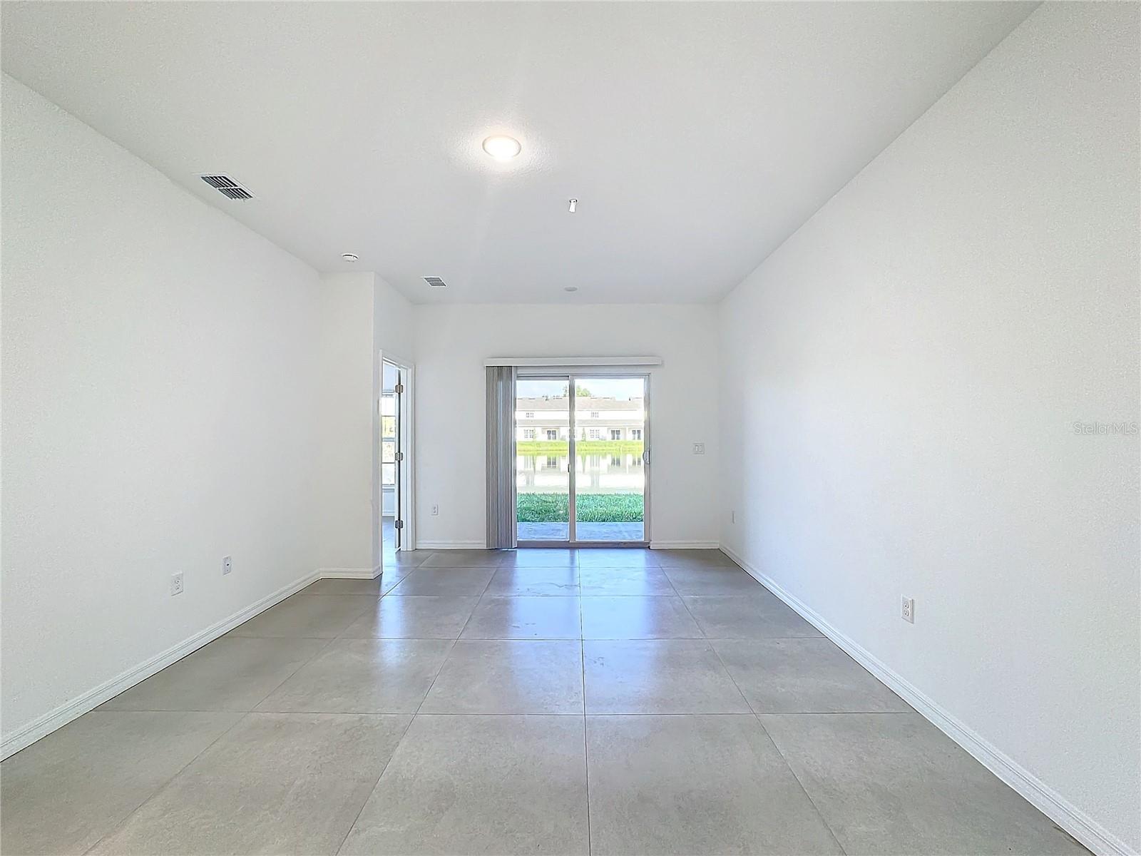 BARTON COURT - Residential Lease