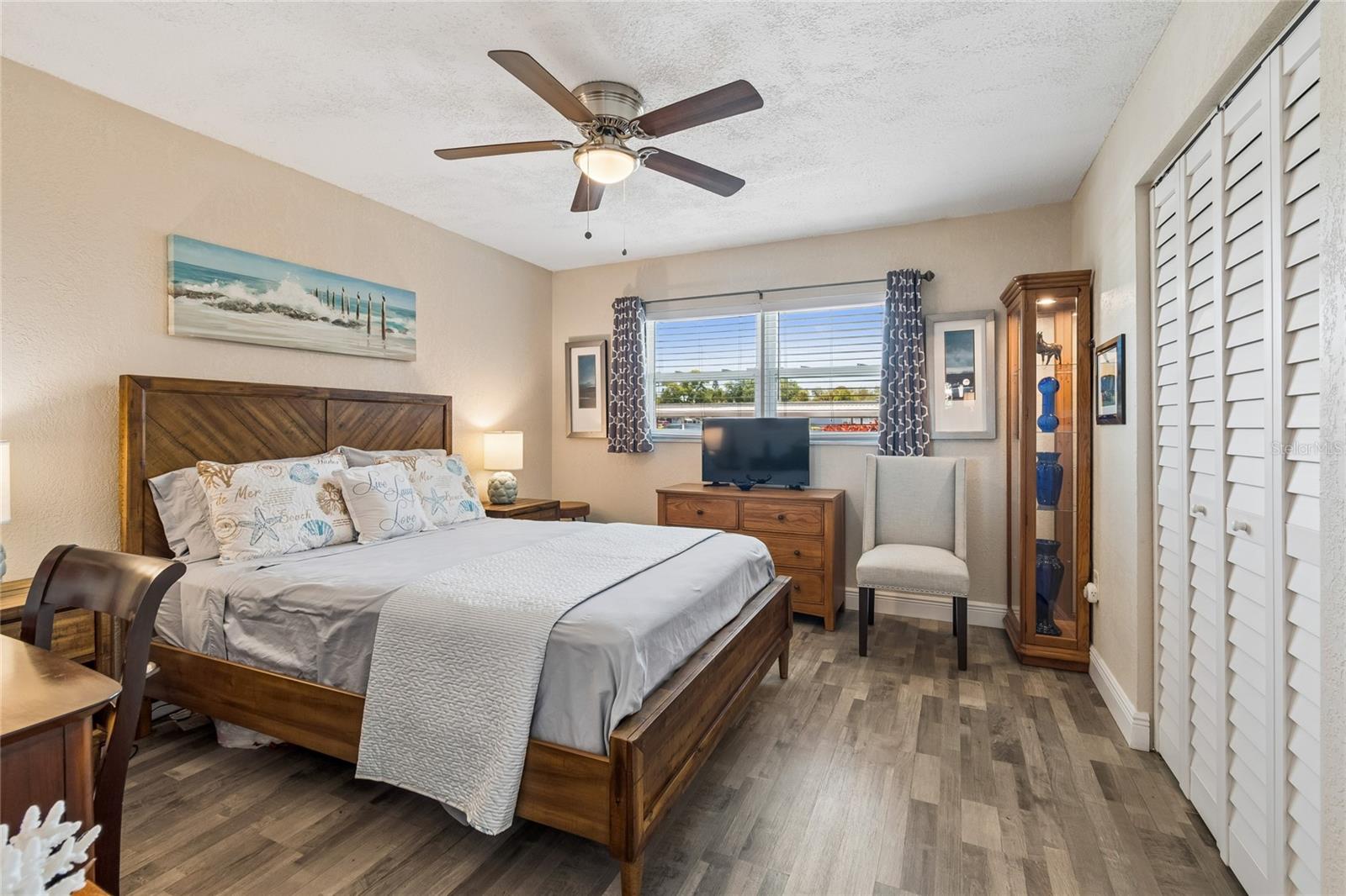 FIVE TOWNS OF ST PETE - Residential