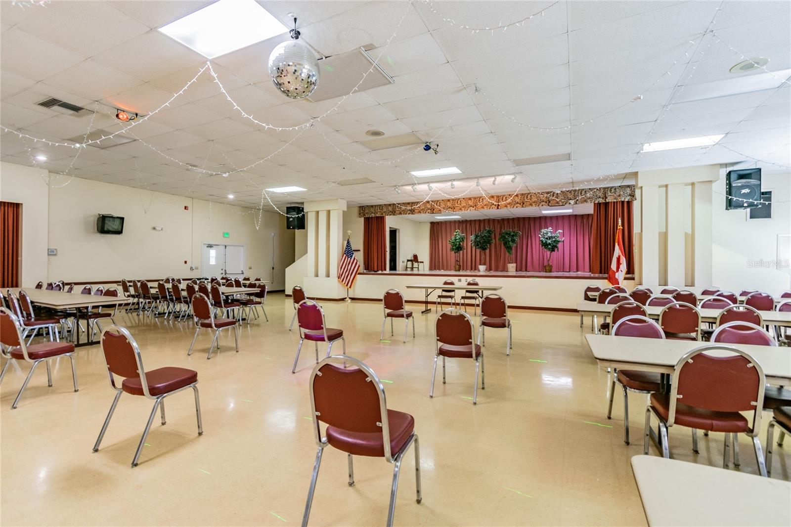 FIVE TOWNS OF ST PETE - Residential