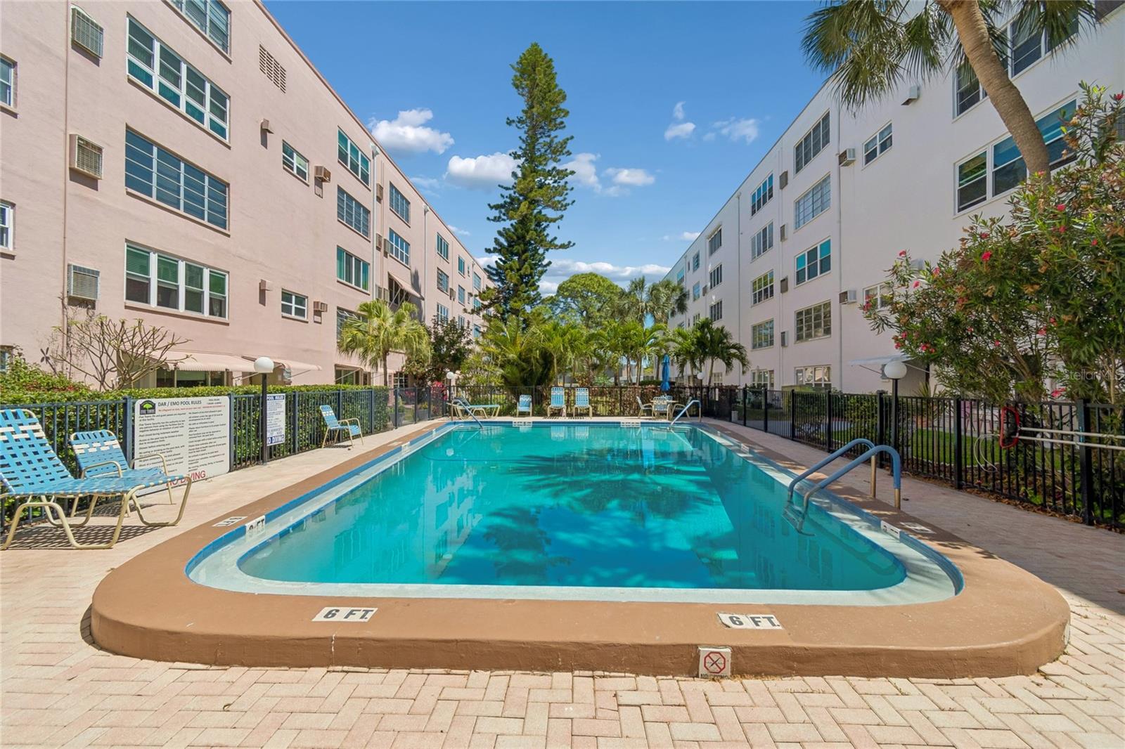 FIVE TOWNS OF ST PETE - Residential