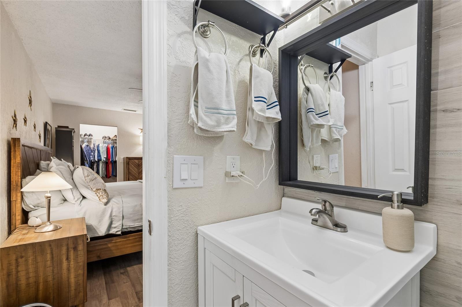 FIVE TOWNS OF ST PETE - Residential