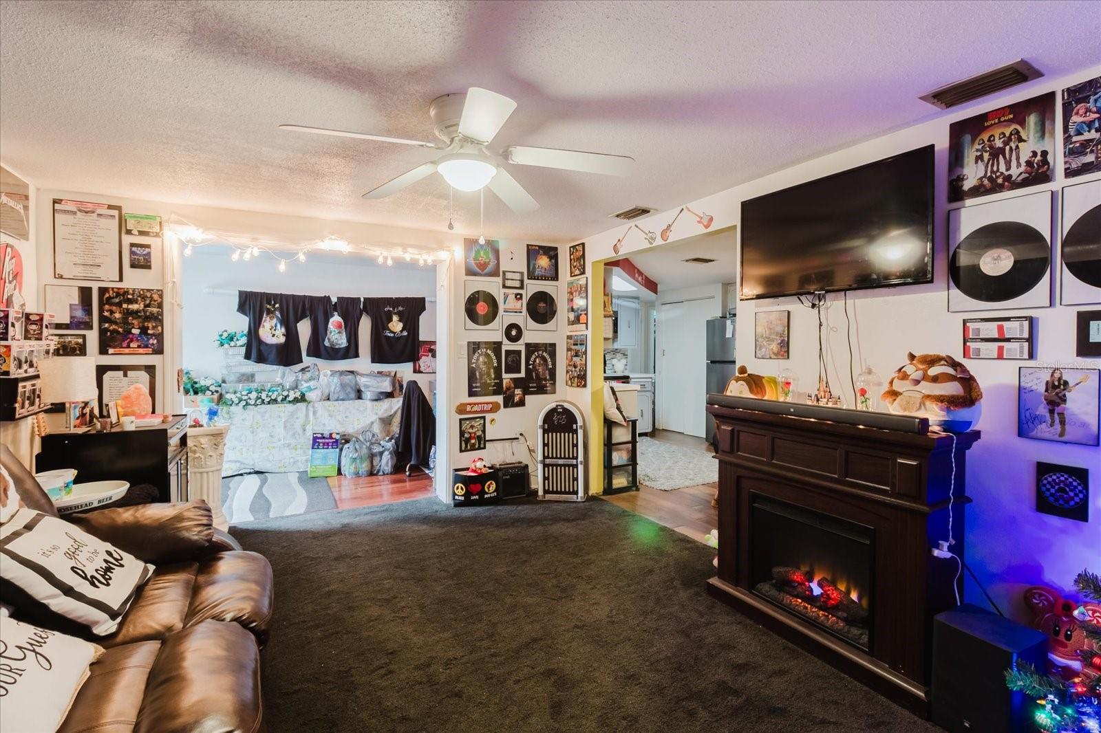 REGENCY PARK - Residential