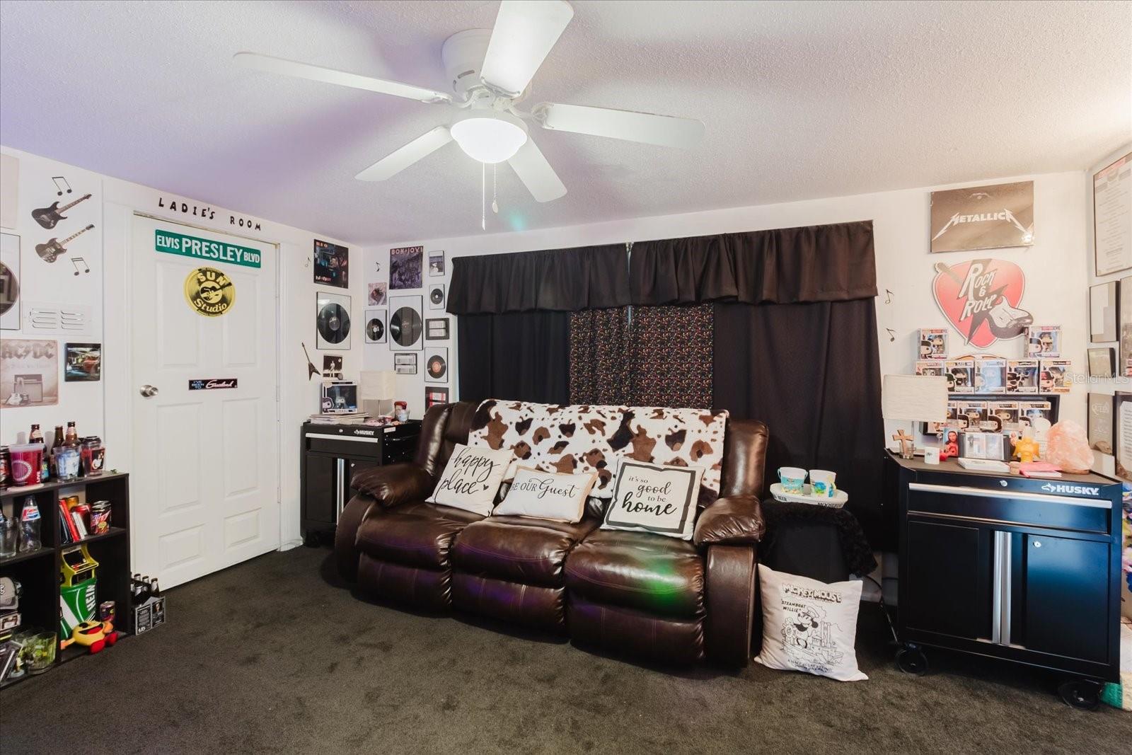 REGENCY PARK - Residential