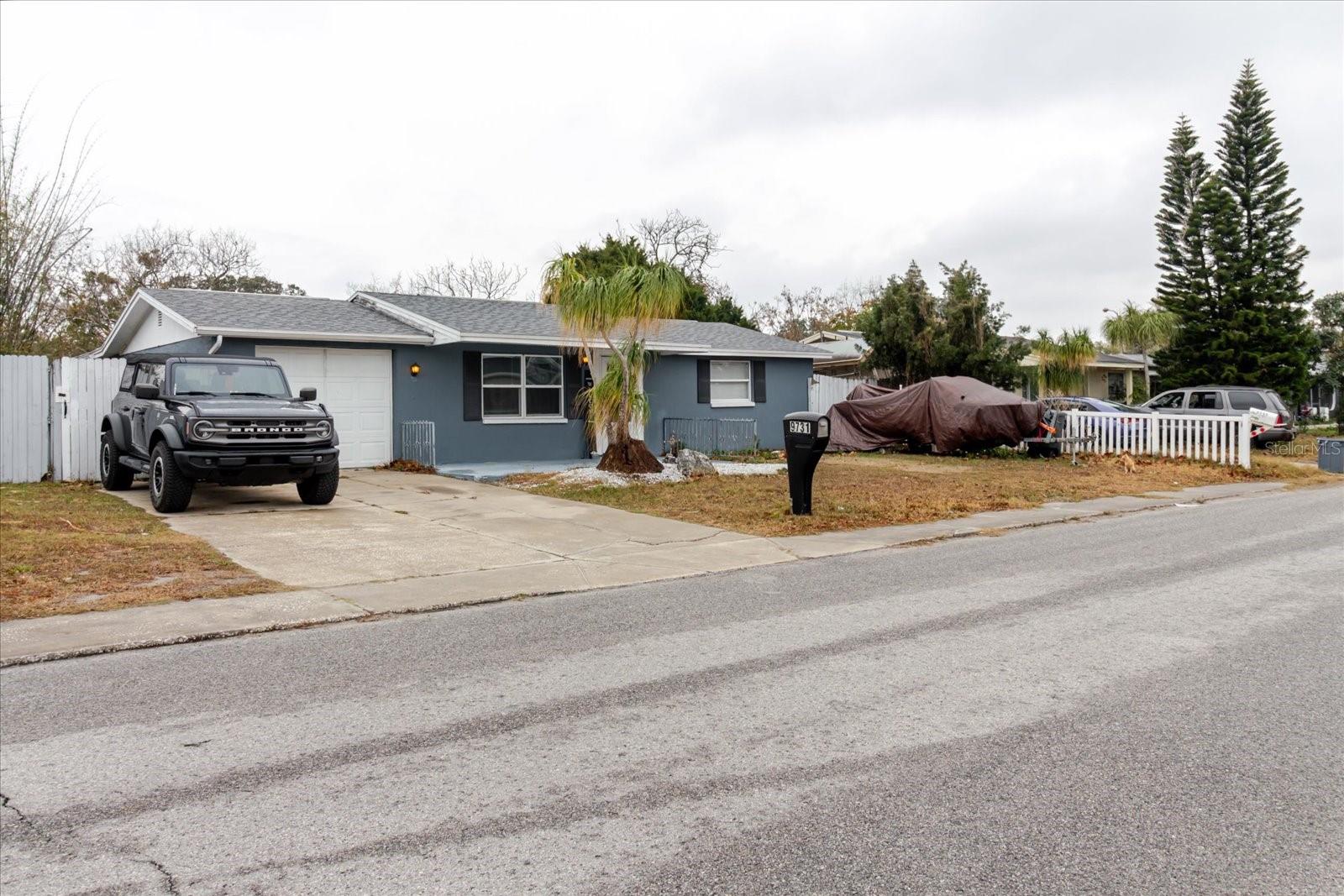 REGENCY PARK - Residential