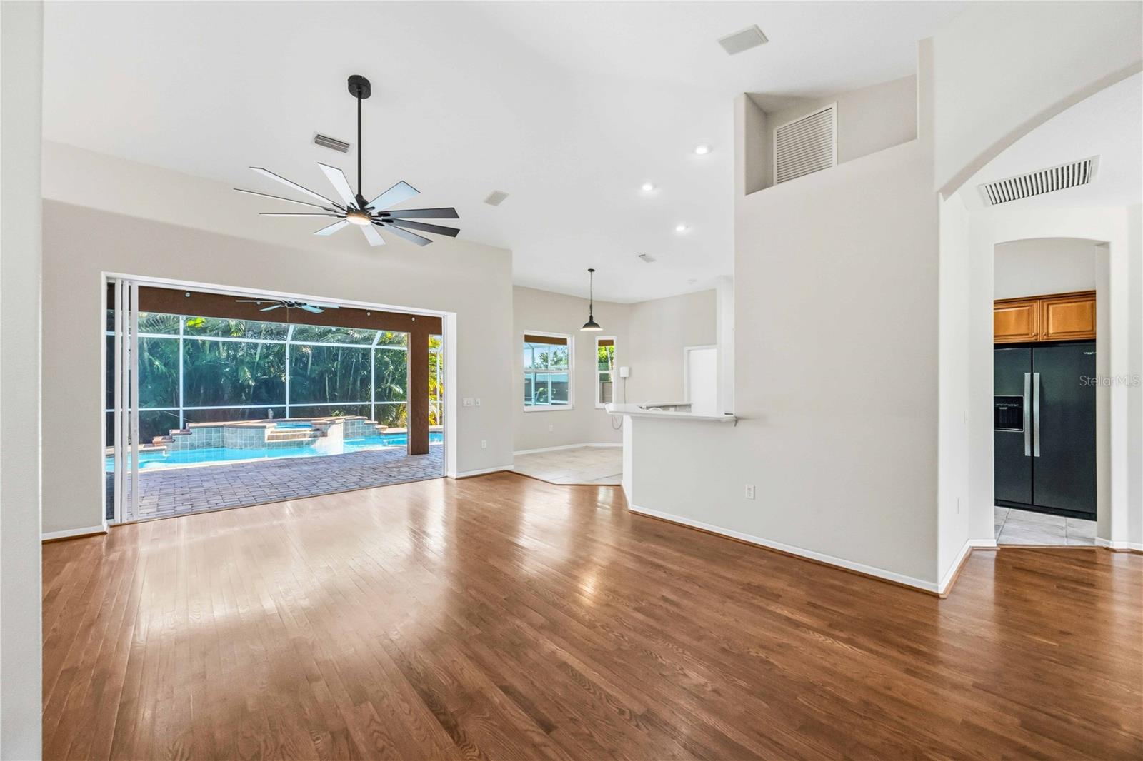 MAGNOLIA POND - Residential