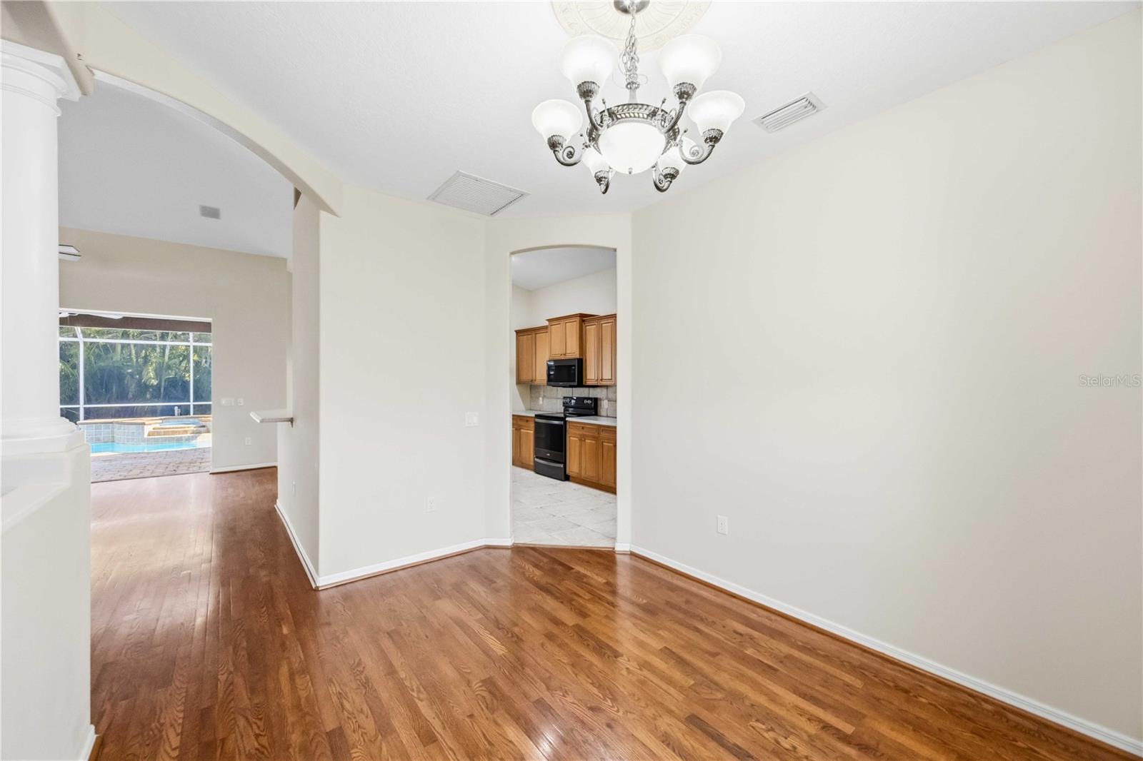 MAGNOLIA POND - Residential