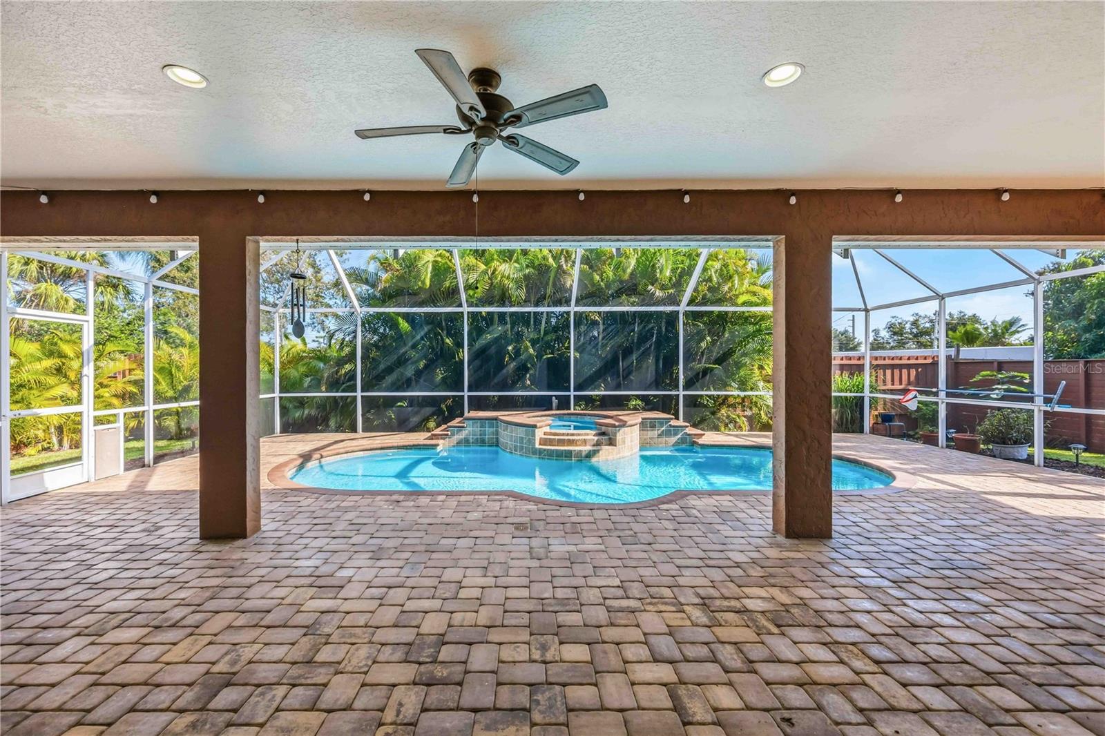 MAGNOLIA POND - Residential