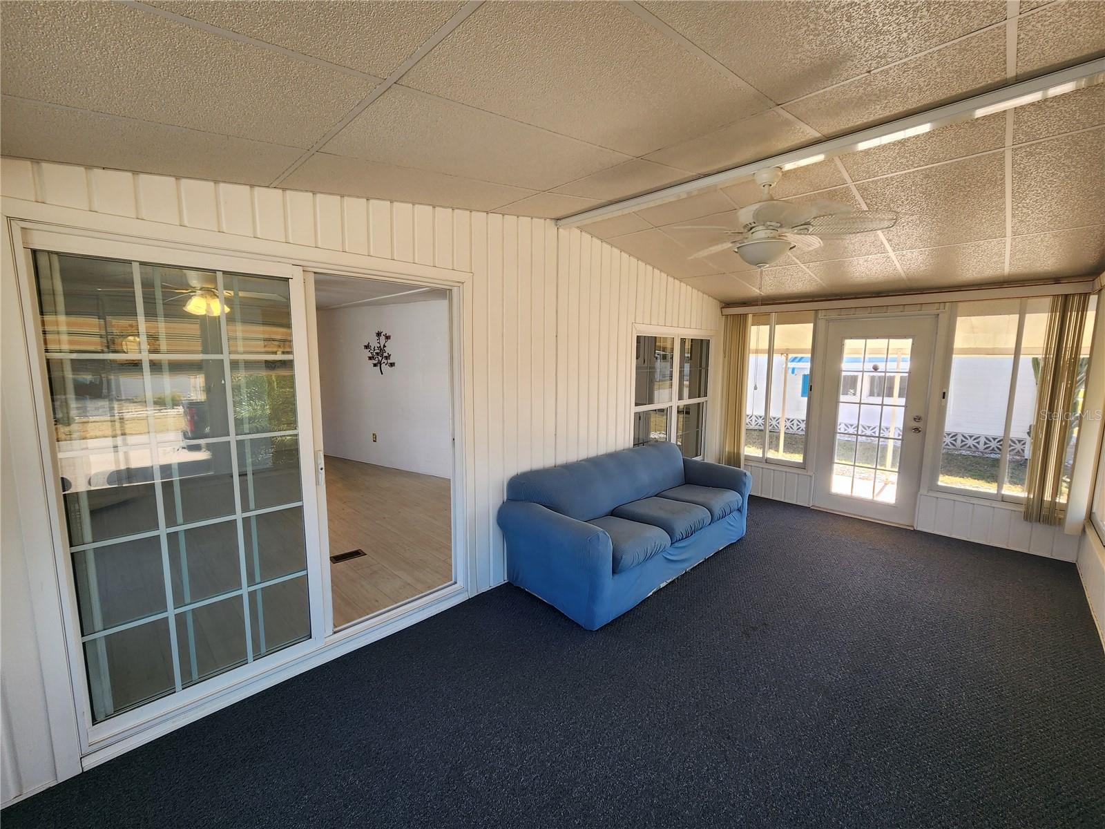 PALM LAKE ESTATES - Residential