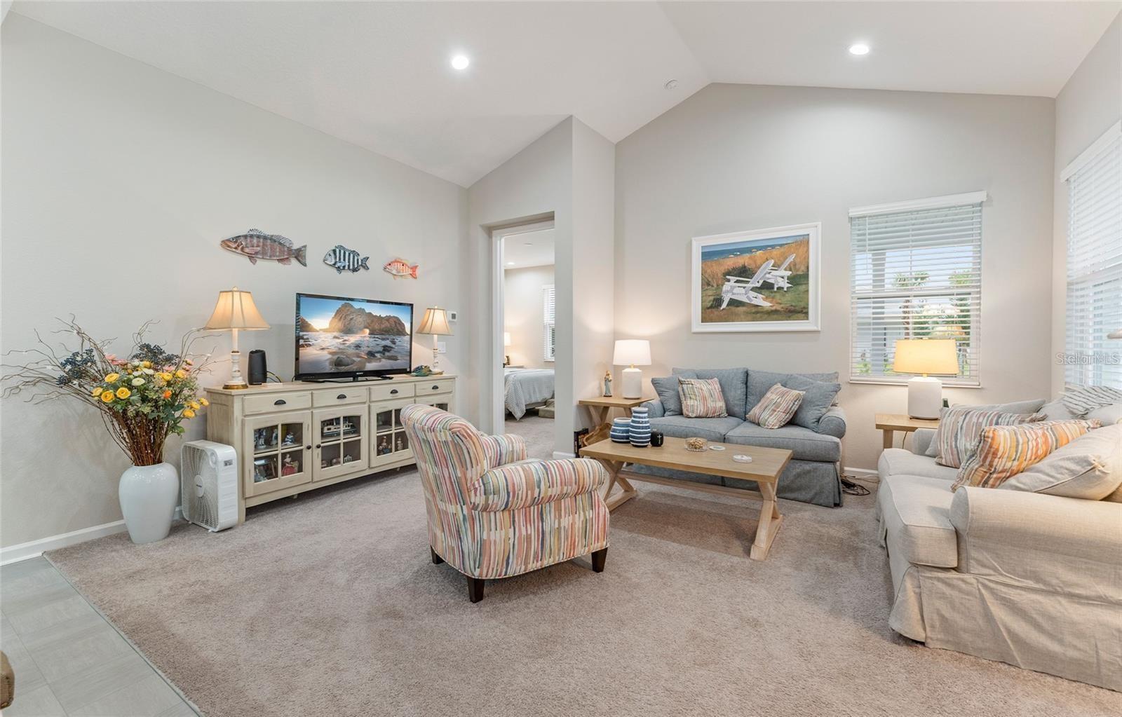 LATITUDE/DAYTONA BEACH PH 5 - Residential Lease