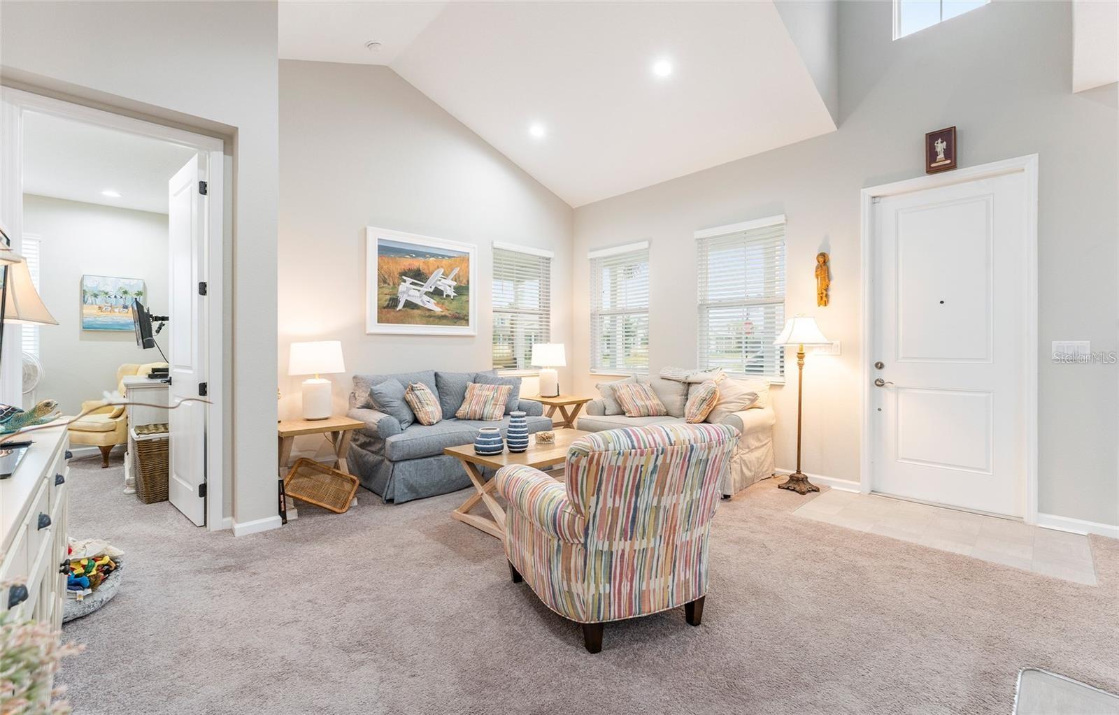 LATITUDE/DAYTONA BEACH PH 5 - Residential Lease