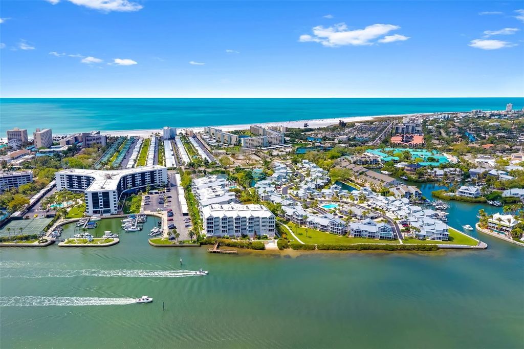 Photo of 1280 Dolphin Bay Way #504, Sarasota, FL 34242 (MLS # A4686981)