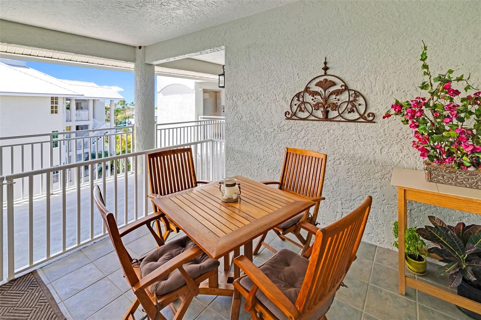 DOLPHIN BAY-SIESTA KEY SEC A - Residential