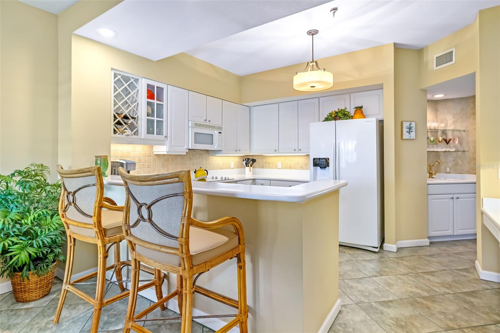 DOLPHIN BAY-SIESTA KEY SEC A - Residential