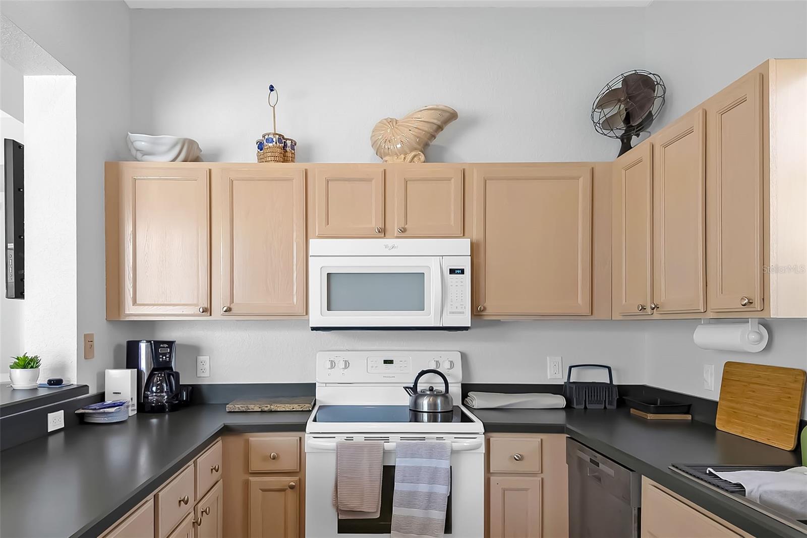 DOLPHIN BAY-SIESTA KEY SEC A - Residential