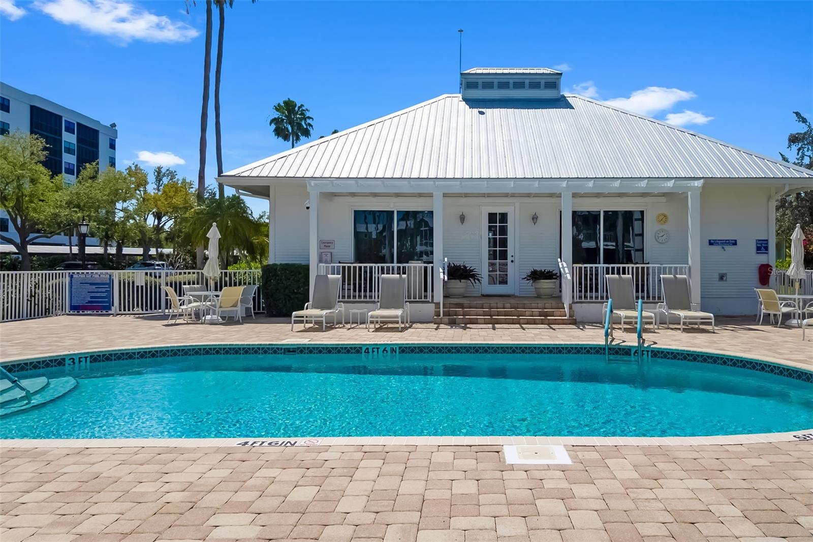 DOLPHIN BAY-SIESTA KEY SEC A - Residential
