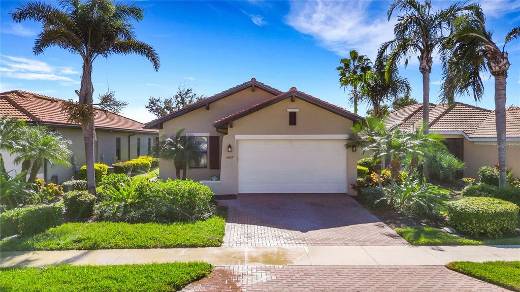 Photo of 10417 Crooked Creek Drive, Venice, FL 34293 (MLS # N6141491)