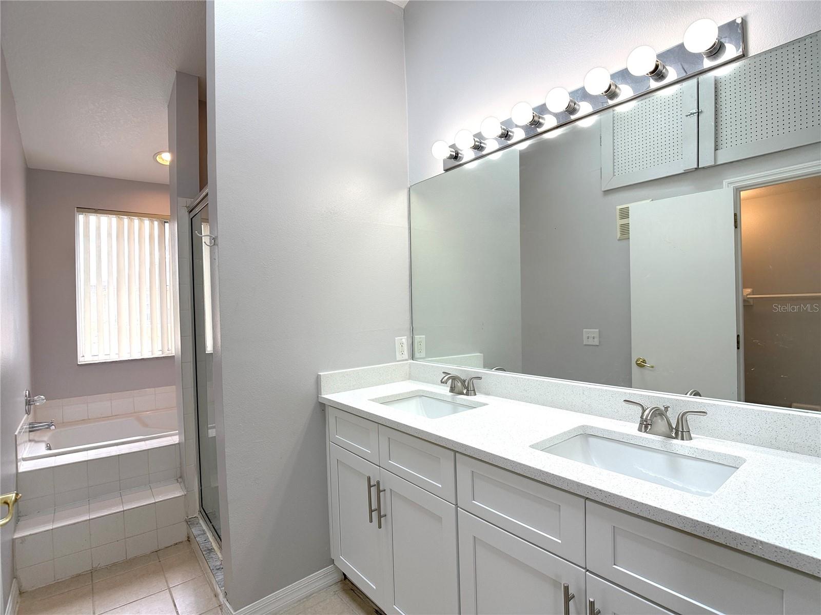 ISLAND CLUB WEST PH 1 - Residential Lease