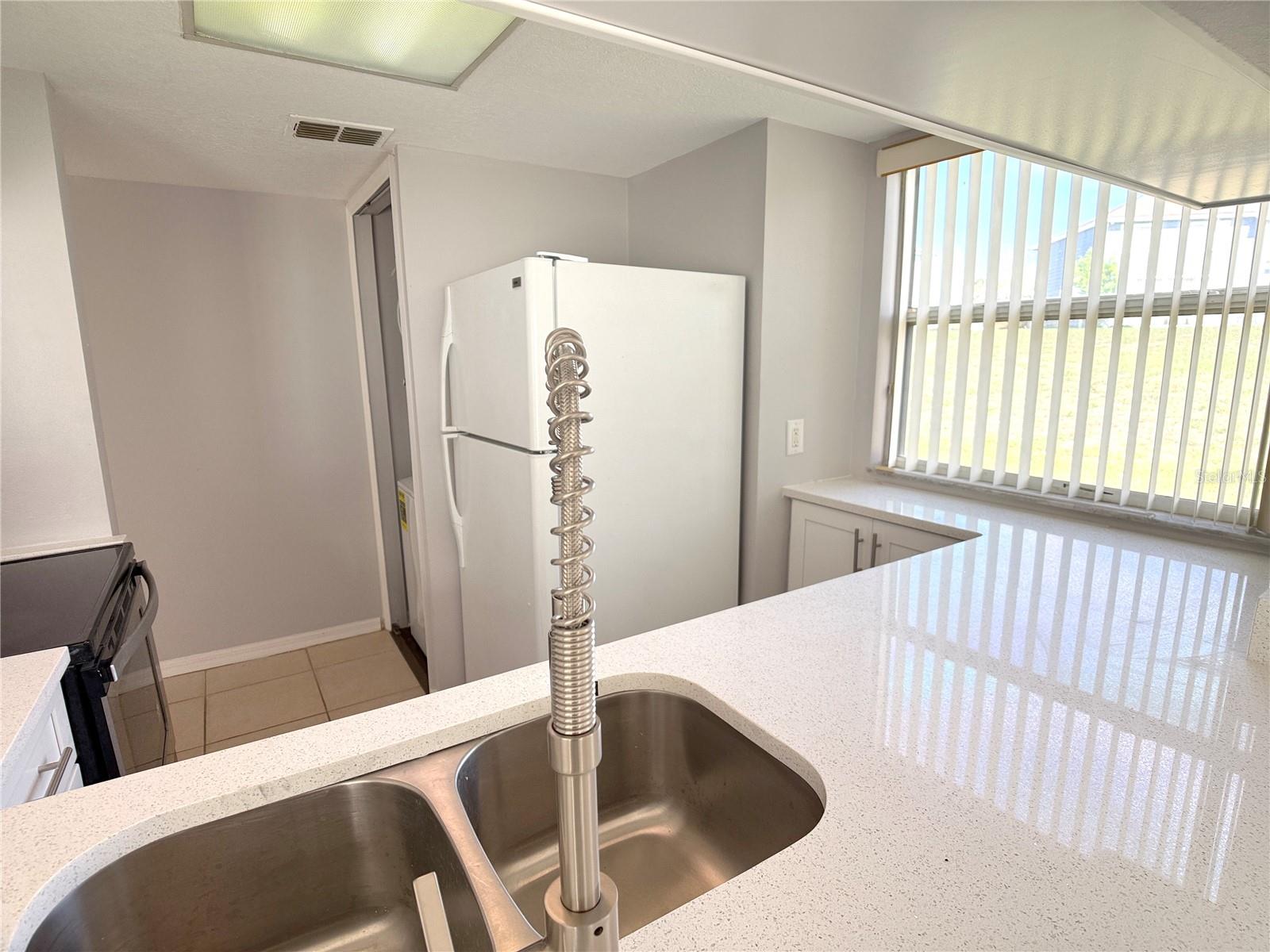 ISLAND CLUB WEST PH 1 - Residential Lease