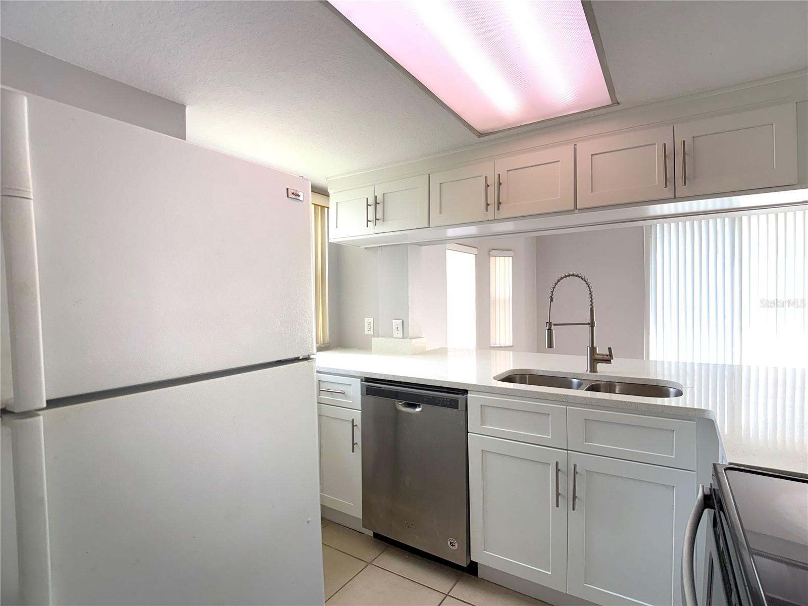 ISLAND CLUB WEST PH 1 - Residential Lease