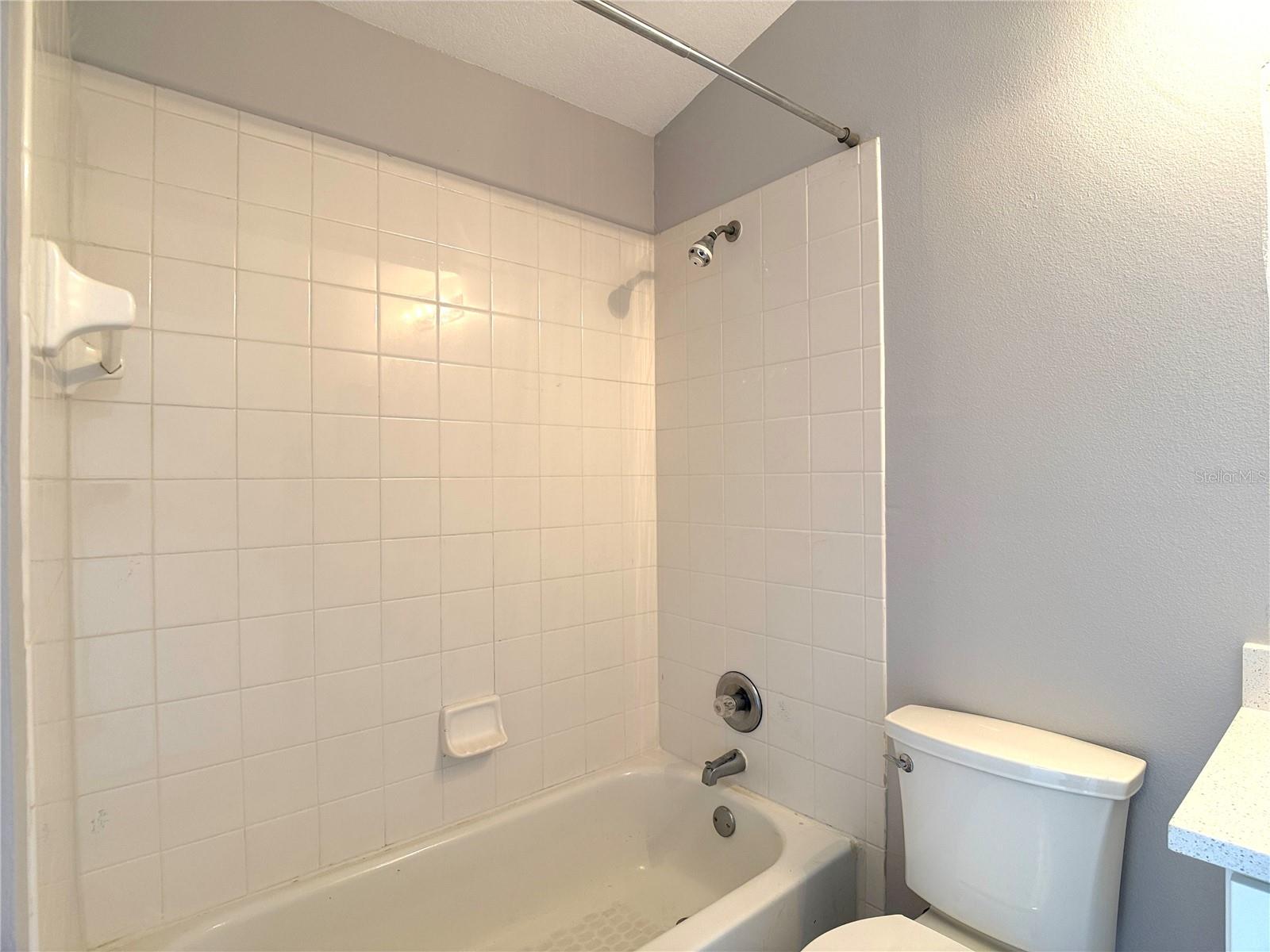 ISLAND CLUB WEST PH 1 - Residential Lease