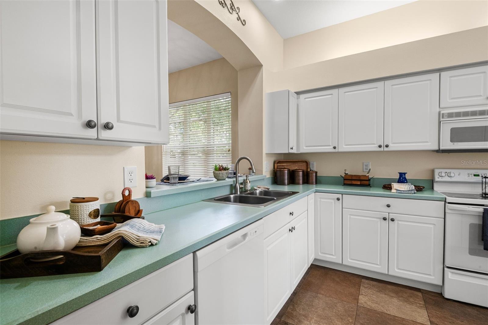 CROSS CREEK - UNIT TWO - Residential