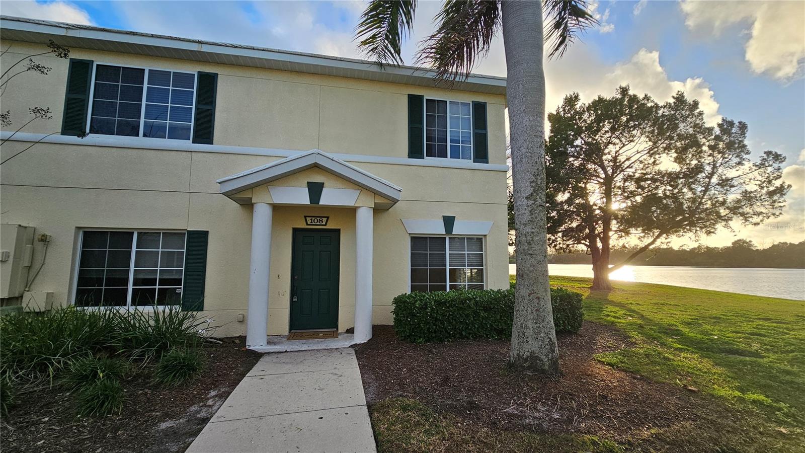 View BRADENTON, FL 34212 townhome