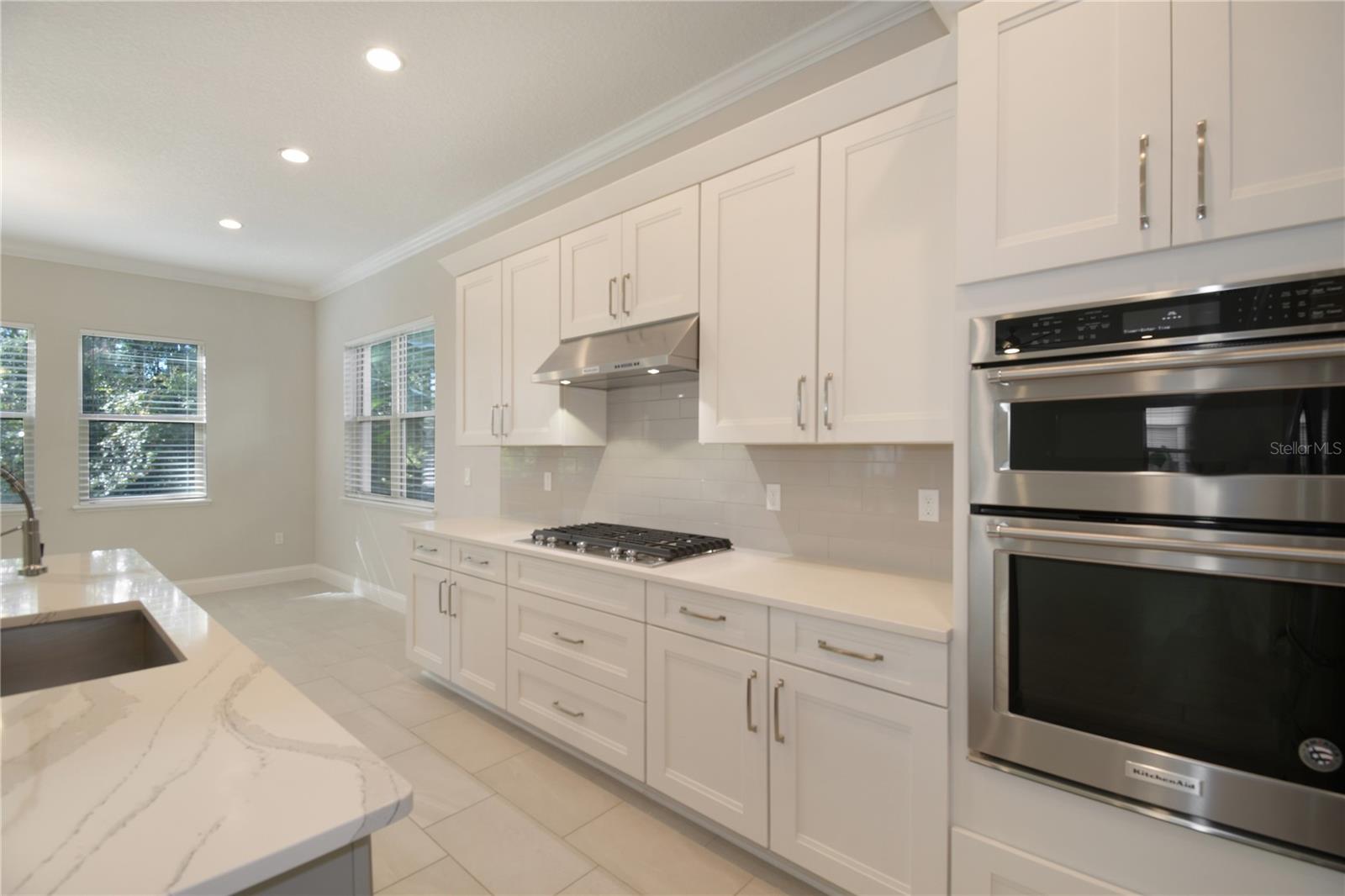 ROYAL CYPRESS PRESERVE - Residential Lease