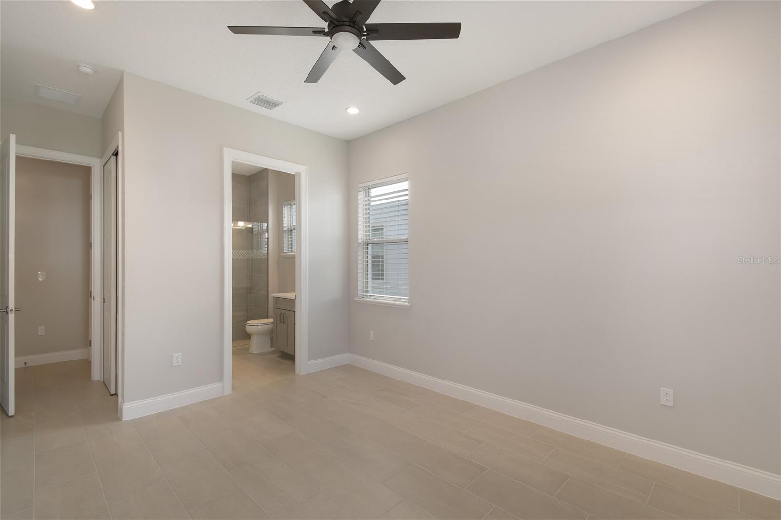 ROYAL CYPRESS PRESERVE - Residential Lease