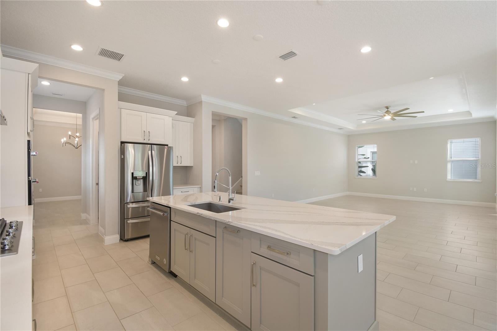 ROYAL CYPRESS PRESERVE - Residential Lease