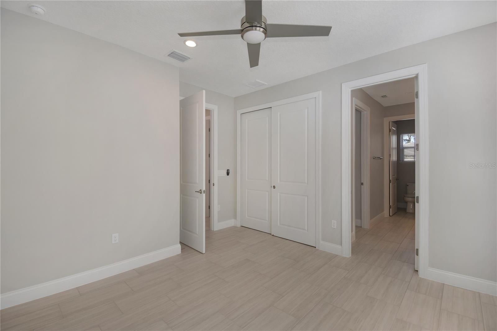 ROYAL CYPRESS PRESERVE - Residential Lease