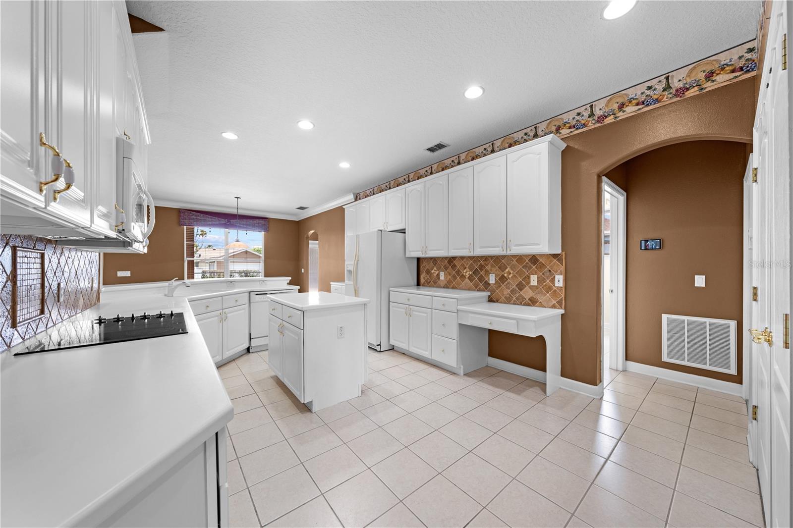 ASHLEY COVE UNIT 1 - Residential