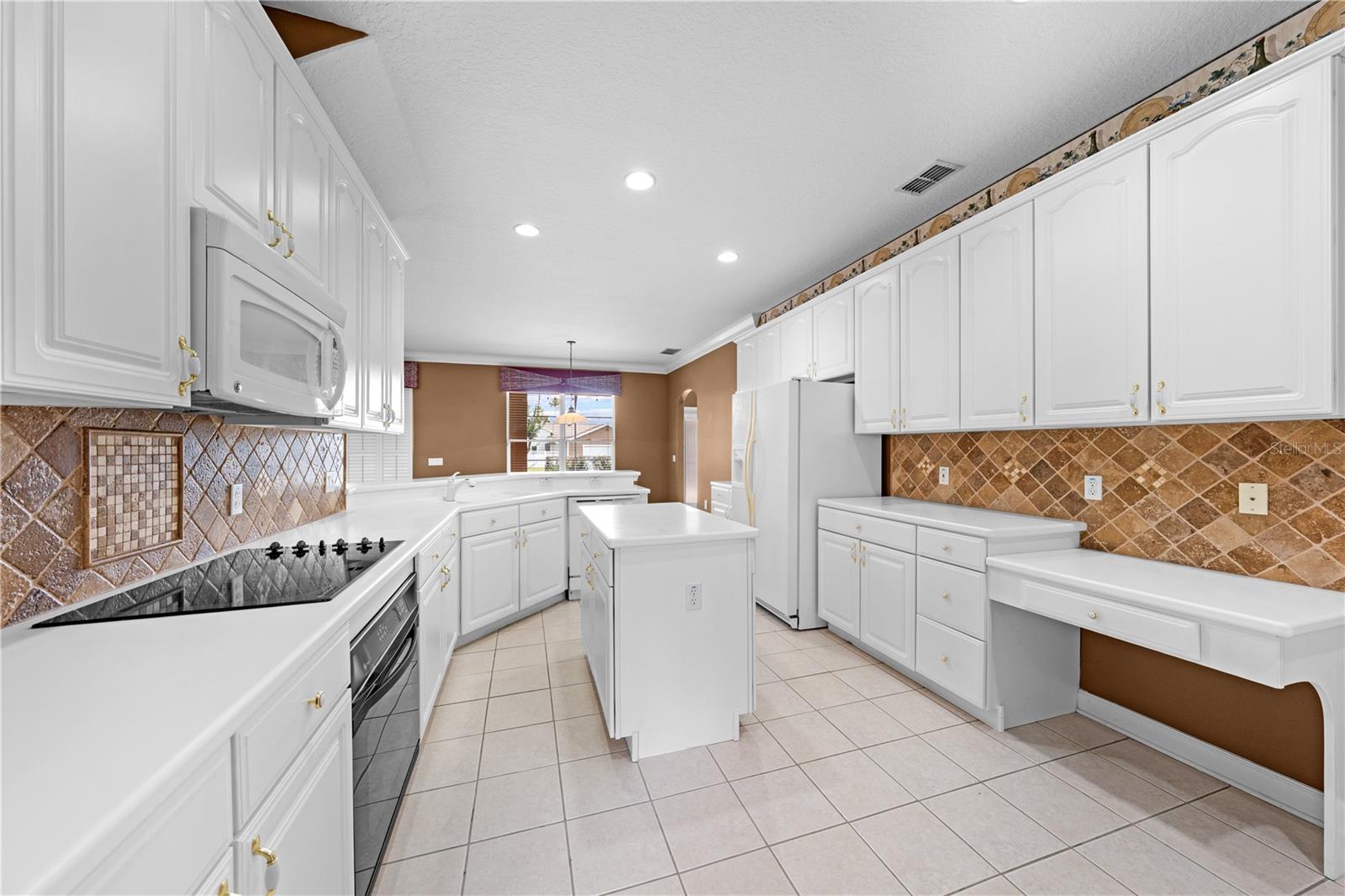 ASHLEY COVE UNIT 1 - Residential