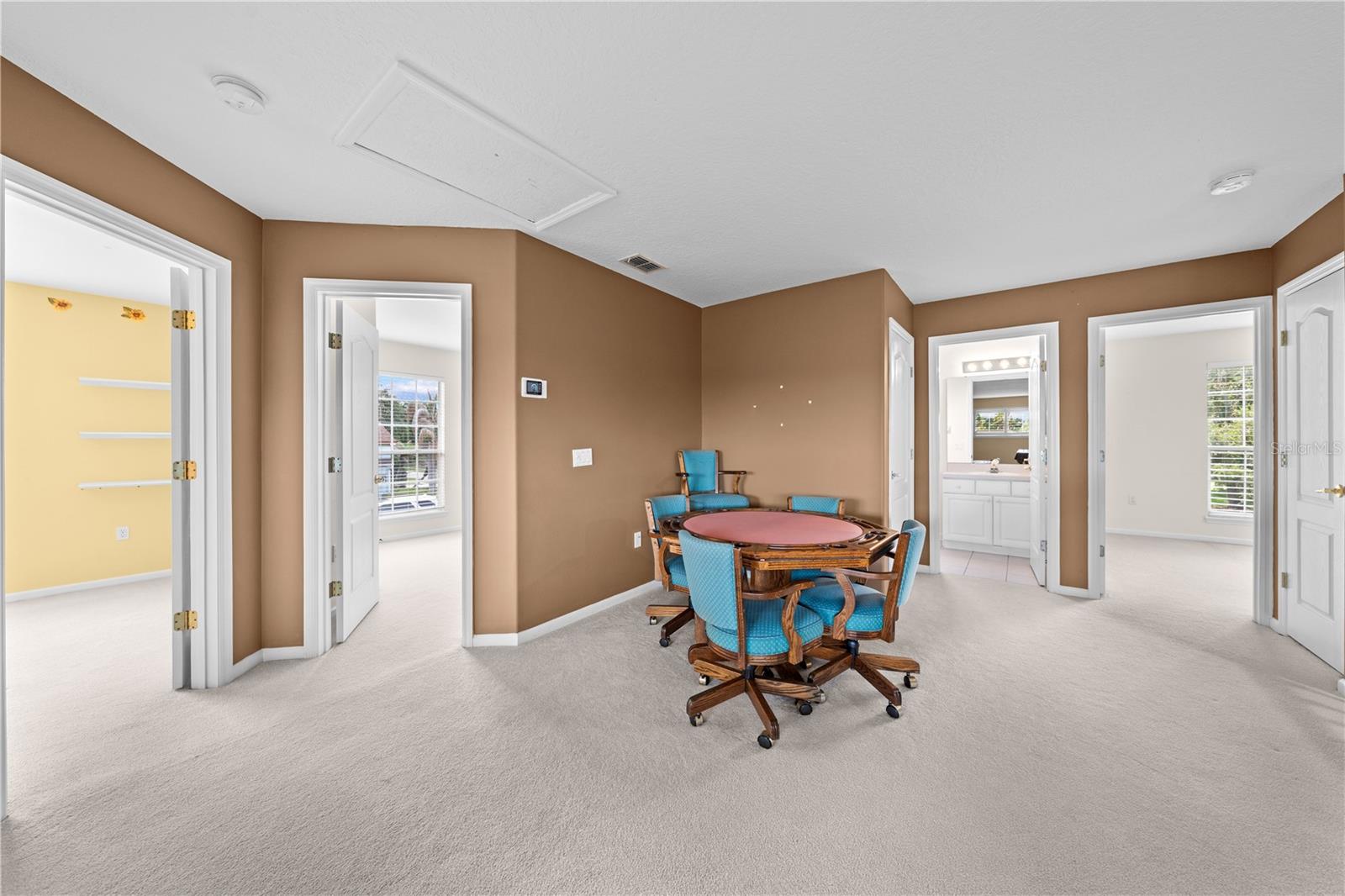 ASHLEY COVE UNIT 1 - Residential