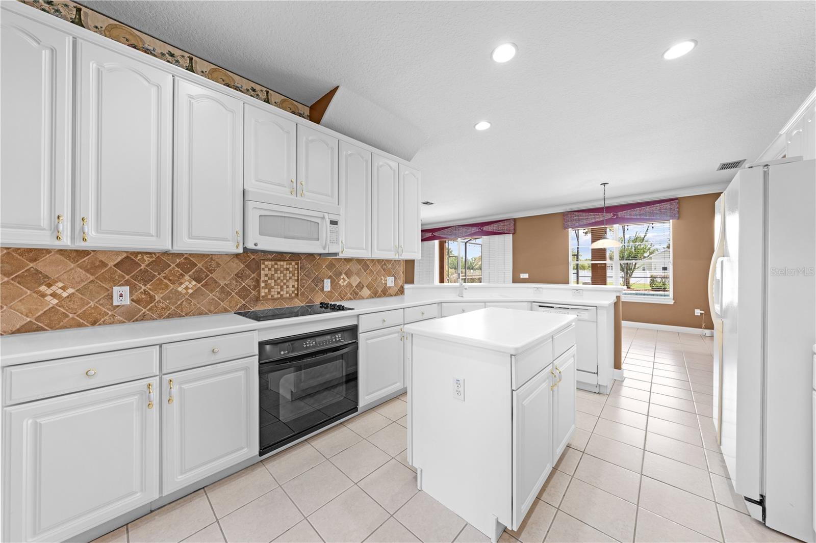 ASHLEY COVE UNIT 1 - Residential