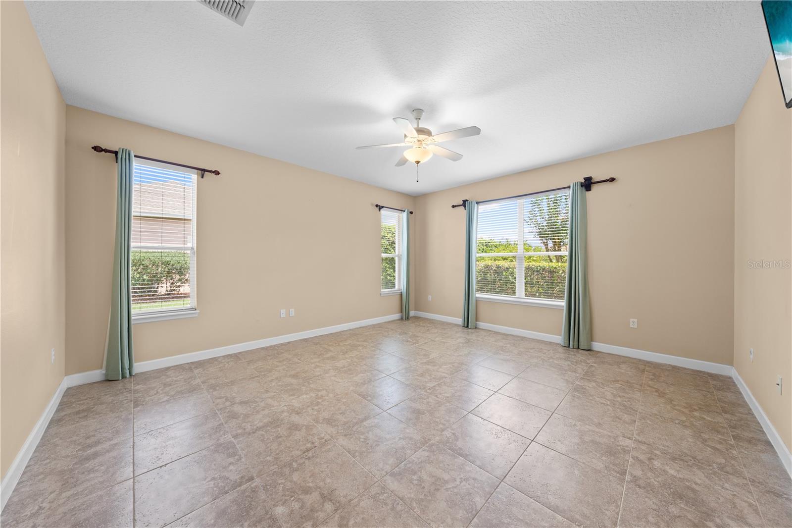 ASHLEY COVE UNIT 1 - Residential