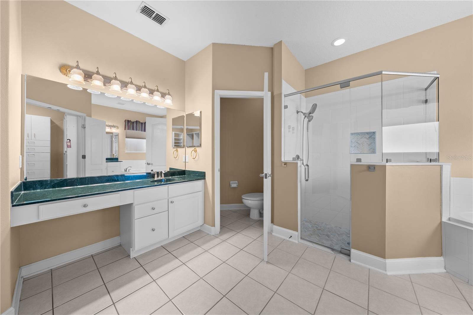 ASHLEY COVE UNIT 1 - Residential