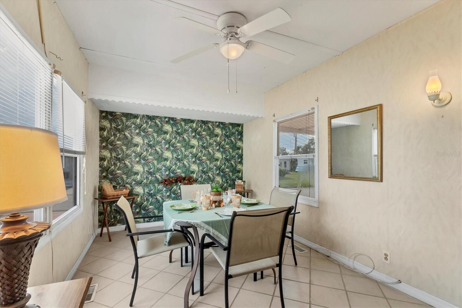 TIDEVUE/DE SOTO COMMUNITY UNIT ONE - Residential