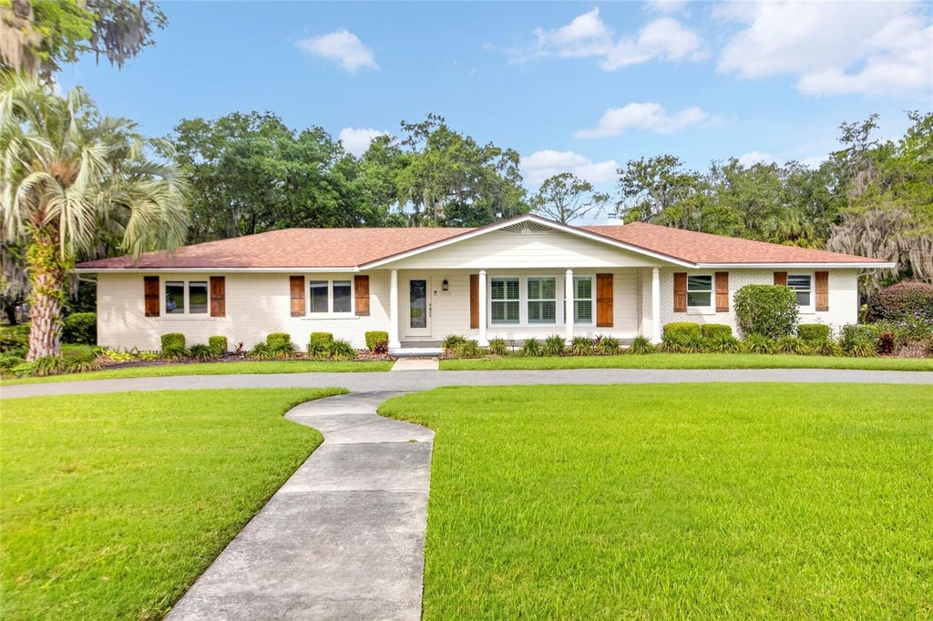 Photo of 6420 SW 35th Way, Gainesville, FL 32608 (MLS # GC541344)