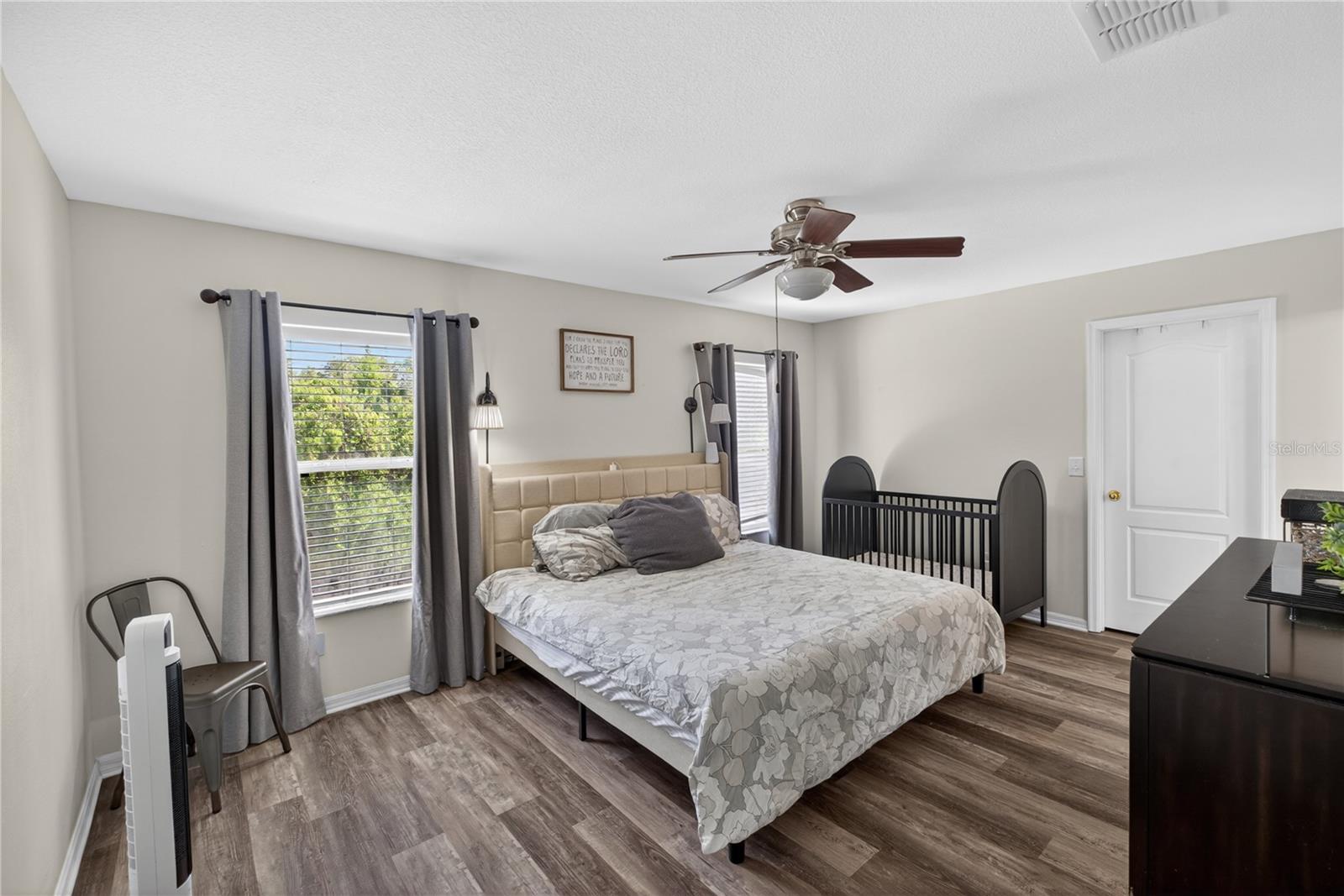 STONEYBROOK - Residential