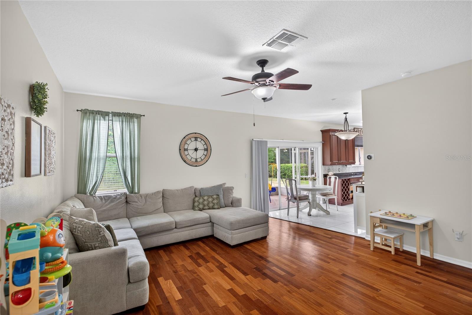 STONEYBROOK - Residential