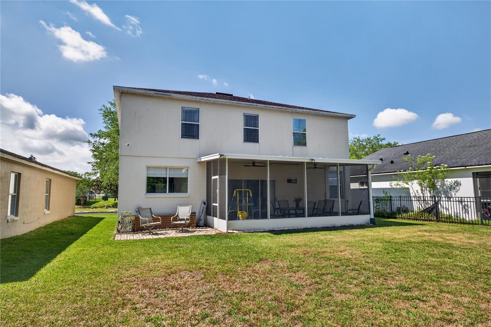 STONEYBROOK - Residential