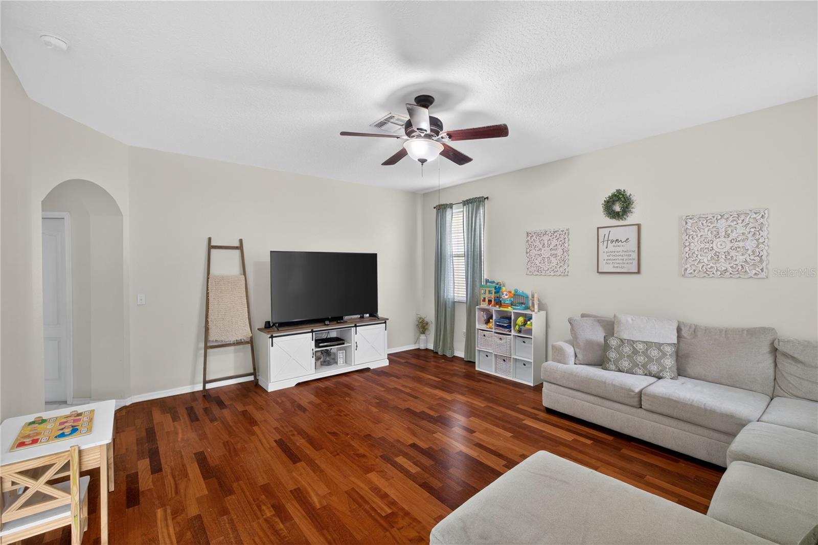 STONEYBROOK - Residential