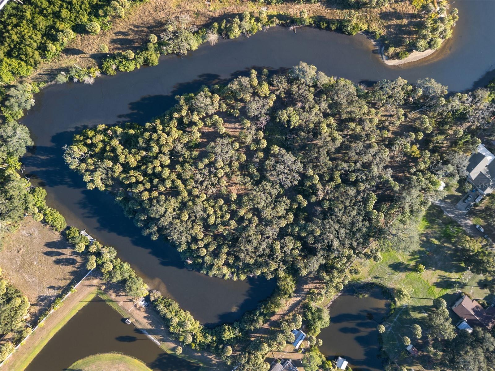 9511 RIVER COVE DRIVE