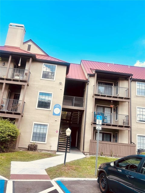 Photo of 224 Afton Square #203, Altamonte Springs, FL 32714 (MLS # O6437991)