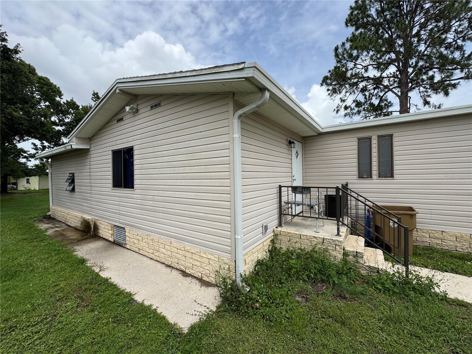 BROADMOOR - Residential